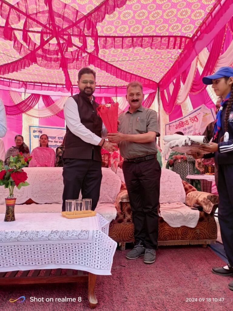 जीवन में सफलता प्राप्त करने के लिए कठिन परिश्रम आवश्यक – प्रियांशु खाती