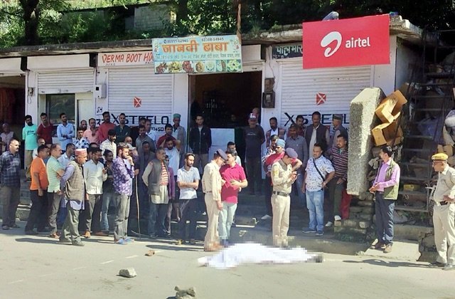 दर्दनाक हादसा: नैशनल हाईवे-5 पर ट्रक की चपेट में आने से 64 वर्षीय व्यक्ति की मौत