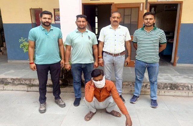 Solan: कंपनी से 17 क्विंटल पीतल चोरी मामले में 10वां आरोपी गिरफ्तार