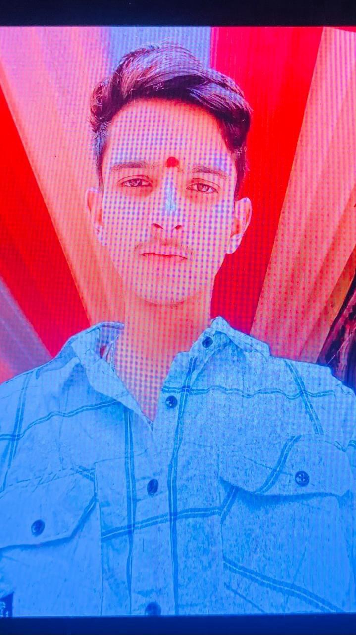 दर्दनाक हादसा: बंदरों से बचते हुए गांव के लड़के की मौत – जानिए पूरी खबर! दर्दनाक हादसा: बंदरों से बचते हुए गांव के लड़के की मौत – जानिए पूरी खबर!