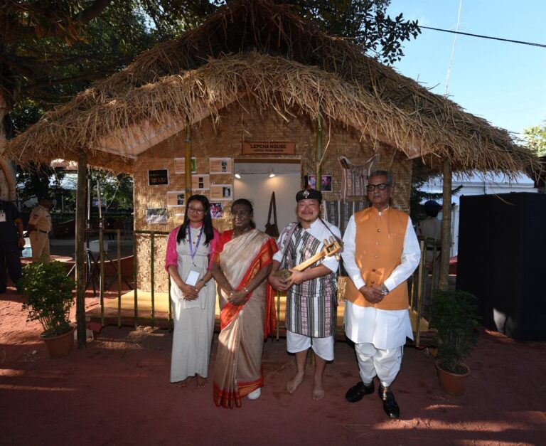 भारत की राष्ट्रपति ने राष्ट्रपति निवास में भारतीय कला महोत्सव का उद्घाटन किया