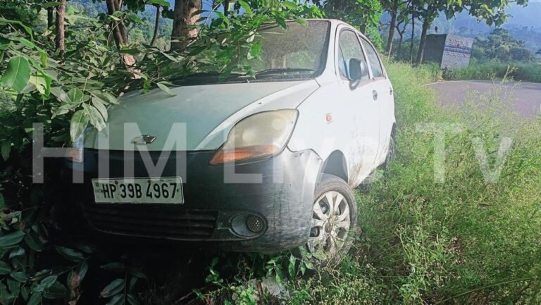 शाहपुर-रेहलू रोड पर नागनी में तल माता मंदिर के पास आज एक बड़ा हादसा होते-होते टल गया