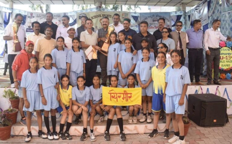 रैत में राज्य स्तरीय छात्राओं की अंडर-19 खेलकूद प्रतियोगिता का समापन, शिक्षा मंत्री ने विजेताओं को सम्मानित किया