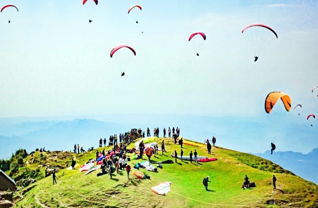 Kangra: पैराग्लाइडिंग विश्व कप 2024: पायलटों की सुरक्षा के लिए 9 टीमें और एक हेलिकॉप्टर तैनात, 2 नवम्बर से शुरू होगा आयोजन