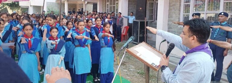 एसडीएम पधर ने युवाओं से किया आह्वान – नशा छोड़ो, स्वस्थ जीवन अपनाओ