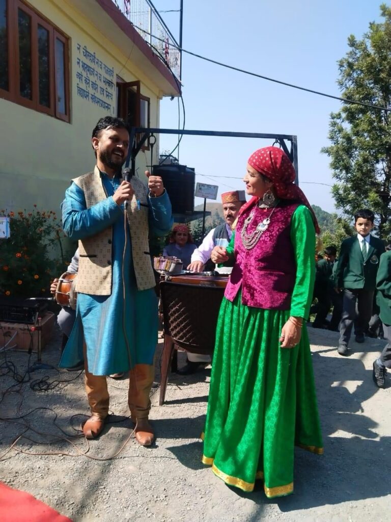सोलन में गीत-संगीत और नुक्कड़ नाटक के माध्यम से आपदा प्रबंधन के प्रति जागरूकता