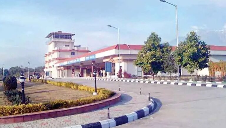 कांगड़ा हवाई अड्डे के विस्तार से प्रभावित लोगों के खाते में जल्द ही मुआवजे की राशि आना शुरू हो जाएगी, जिसकी शुरुआत शाहपुर उपमंडल से होगी।