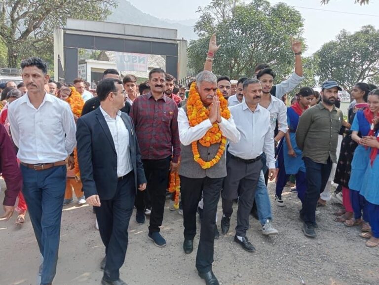 Kangra: युवाओं को नशे से दूर रखने में खेलों का अहम योगदान: संजय रत्नराज्य स्तरीय इंटर कॉलेज कबड्डी टूर्नामेंट का शुभारंभ