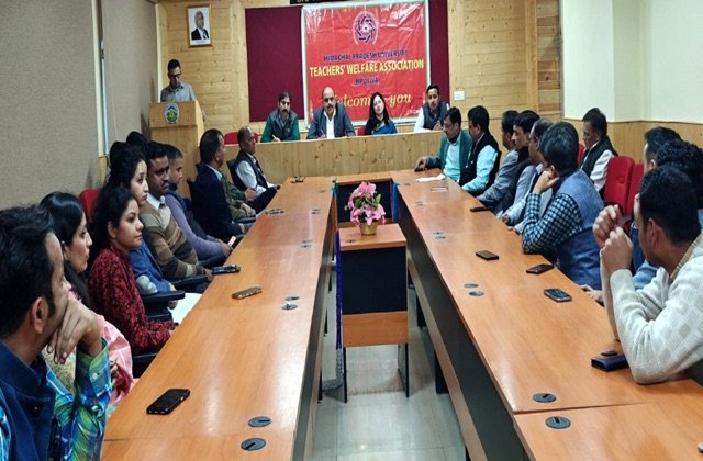 HPU: एचपीयू में शिक्षक काले बिल्ले लगाकर करेंगे प्रदर्शन, हपुटवा ने दी हड़ताल की चेतावनी