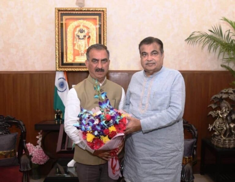 Himachal: मुख्यमंत्री सुक्खू ने नितिन गडकरी से सड़क, पुल और रज्जूमार्ग परियोजनाओं पर चर्चा की