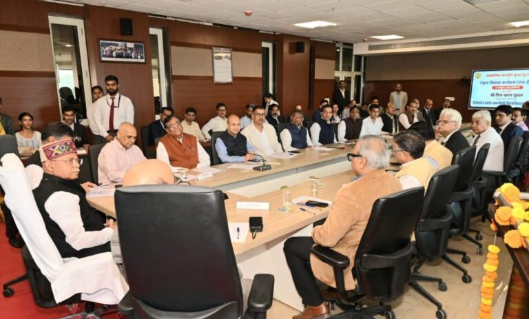 Hamirpur: हिमाचल प्रदेश तकनीकी विश्वविद्यालय, हमीरपुर में नेतृत्व विकास कार्यक्रम में राज्यपाल शामिल हुए