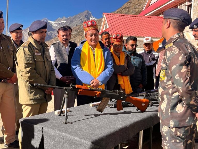 Keylong: माननीय मंत्री ने किया केलांग पुलिस लाइन का दौरा, आधुनिक सुरक्षा केंद्र का निरीक्षण