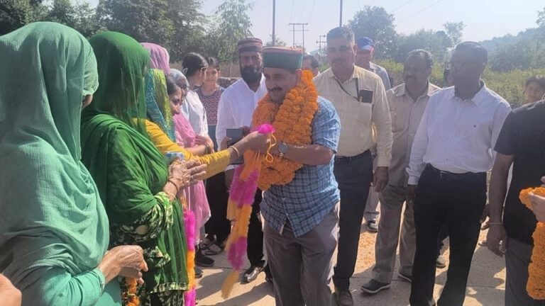 Kangra: जन समस्याओं का त्वरित समाधान सरकार की प्राथमिकता : केवल सिंह पठानिया