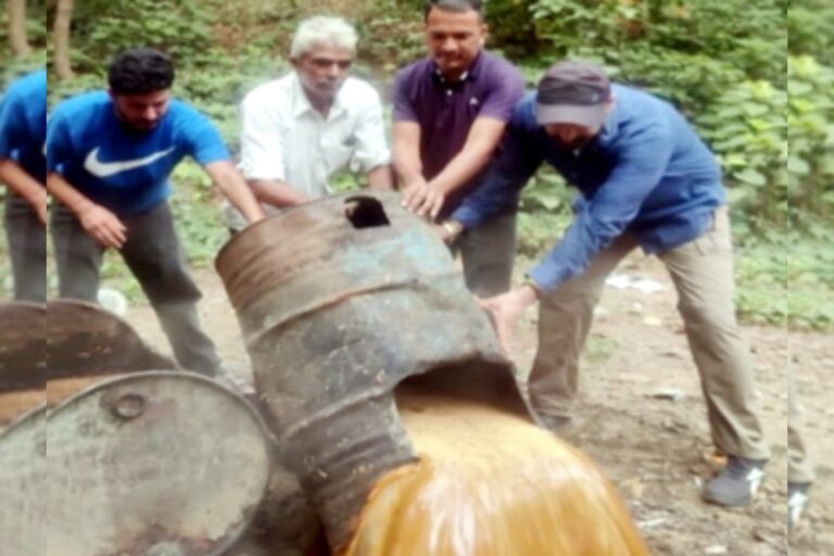 सिरमौर: वन विभाग ने खारा के जंगल में 4 भट्ठियों और 1900 लीटर लाहन को नष्ट किया