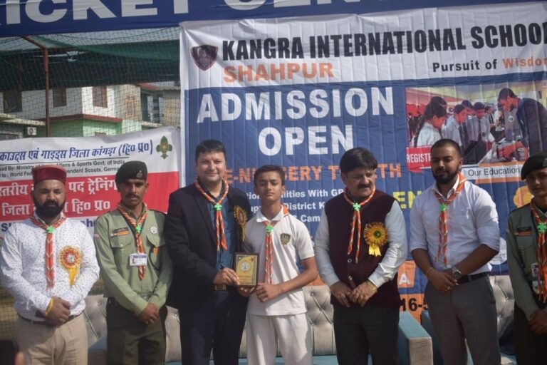 कांगड़ा इंटरनेशनल स्कूल शाहपुर में तीन दिवसीय स्काउट्स और गाइड्स कैंप संपन्न, एएसपी हितेश लखनपाल ने बच्चों को नशे से दूर रहने की दी प्रेरणा