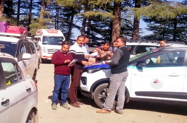 Himachal: हिमाचल में परिवहन विभाग की बड़ी कार्रवाई: 168 वाहनों पर ₹15.65 लाख का जुर्माना