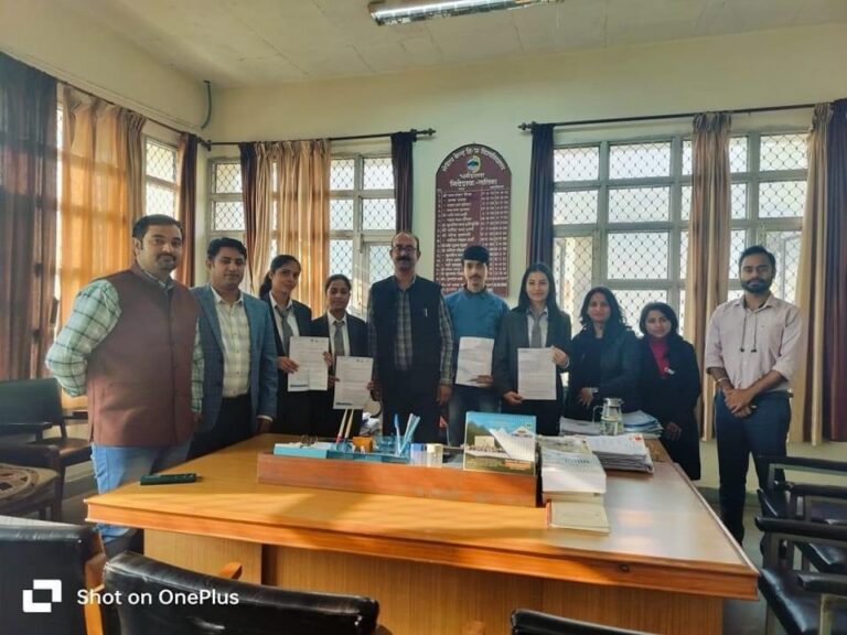 Kangra: विवि क्षेत्रीय केंद्र के 5 विद्यार्थियों का सफल प्लेसमेंट: विभिन्न कंपनियों में मिली नियुक्ति