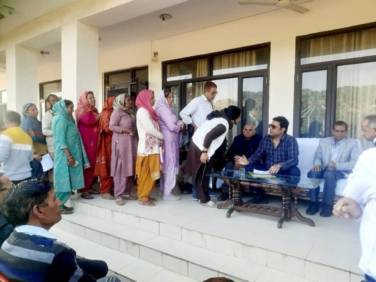 Kangra: निराश्रित बच्चों को स्टार्ट-अप शुरू करने के लिए मिलेगी ₹2 लाख की मदद: आर.एस. बाली, रड गांव में कनिष्ठ अभियंता कार्यालय का शिलान्यास Kangra: निराश्रित बच्चों को स्टार्ट-अप शुरू करने के लिए मिलेगी ₹2 लाख की मदद: आर.एस. बाली, रड गांव में कनिष्ठ अभियंता कार्यालय का शिलान्यास