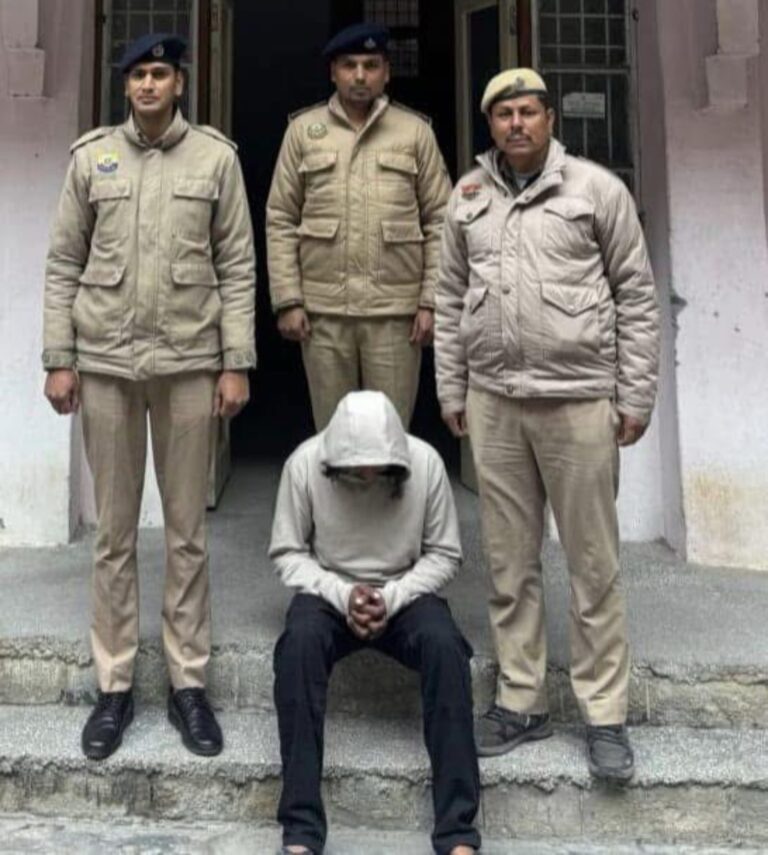 मनीकरण पुलिस की नाकाबंदी में वॉल्वो बस से 284 ग्राम चरस बरामद, आरोपी गिरफ्तार