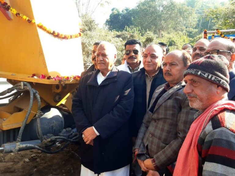 Kangra: कृषि एवं पशुपालन मंत्री प्रो. चन्द्र कुमार ने किया नगरोटा सूरियां-लंज सड़क नवीनीकरण का शुभारंभ Kangra: कृषि एवं पशुपालन मंत्री प्रो. चन्द्र कुमार ने किया नगरोटा सूरियां-लंज सड़क नवीनीकरण का शुभारंभ