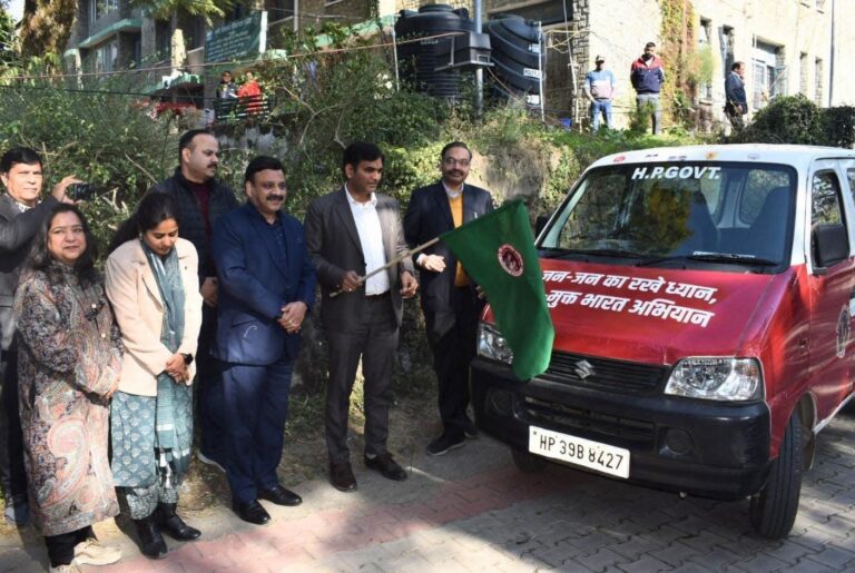 Kangra: कांगड़ा में निक्षय अभियान: टीबी उन्मूलन के लिए स्वास्थ्य विभाग की बड़ी पहल