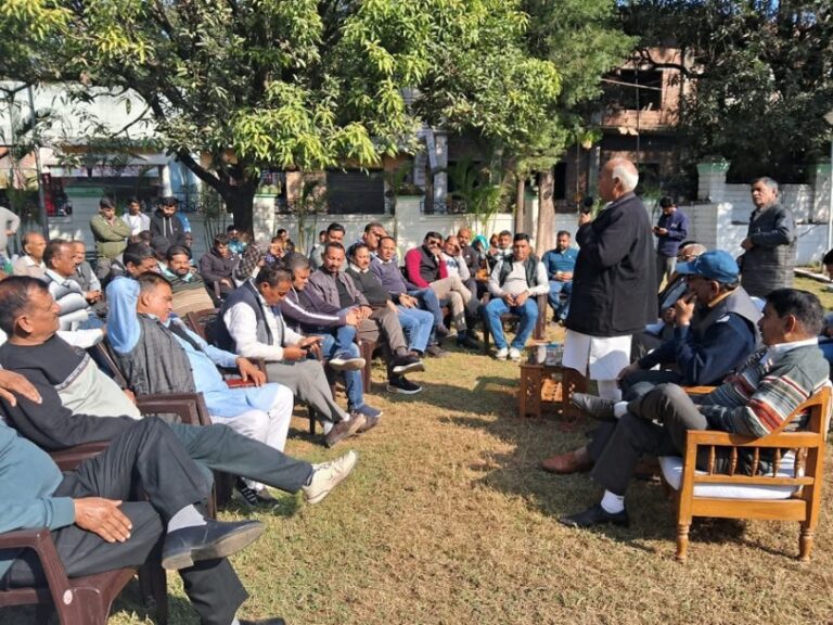 Kangra: प्रदेश सरकार 3 रुपये प्रति किलो के हिसाब से गोबर खाद खरीदेगी: प्रो. चन्द्र कुमार Kangra: प्रदेश सरकार 3 रुपये प्रति किलो के हिसाब से गोबर खाद खरीदेगी: प्रो. चन्द्र कुमार