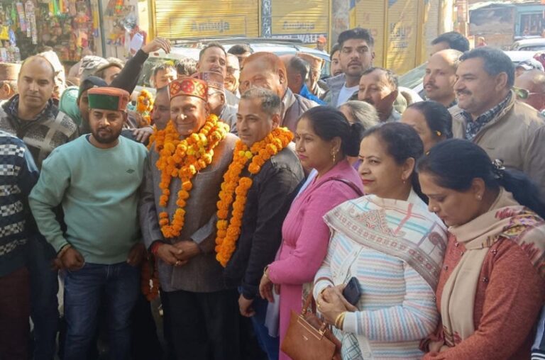 Kangra: बैजनाथ-पपरोला में विकास की नई लहर: 34 लाख की योजनाओं का शिलान्यास Kangra: बैजनाथ-पपरोला में विकास की नई लहर: 34 लाख की योजनाओं का शिलान्यास