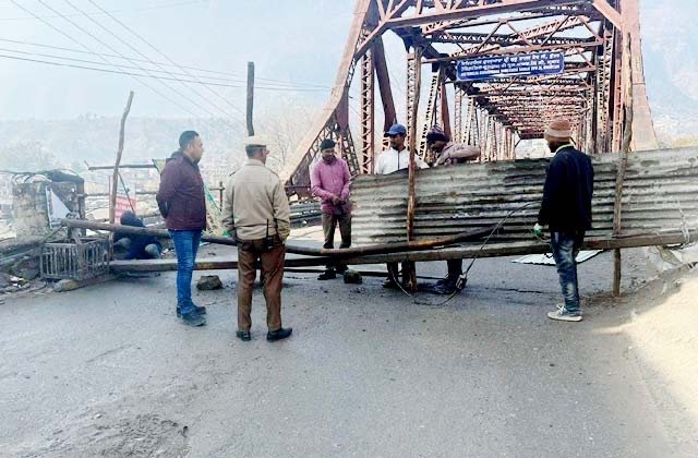 Kullu: भुंतर बैली ब्रिज यातायात के लिए बंद; डबल लेन निर्माण कार्य शुरू