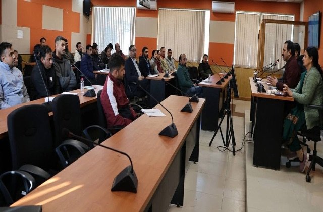 Kangra: धर्मशाला में लिटिगेशन निगरानी और ई-ऑफिस दक्षता पर प्रशिक्षण शिविर आयोजित