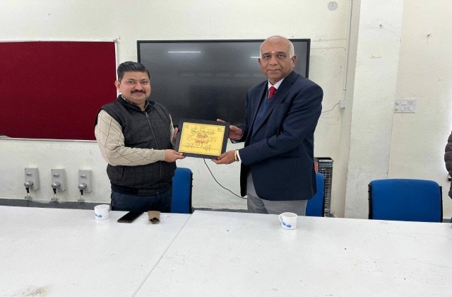 Kangra: राष्ट्रीय भाषा हिंदी की भूमिका पर एनआईएफटी छेब में कार्यशाला आयोजित
