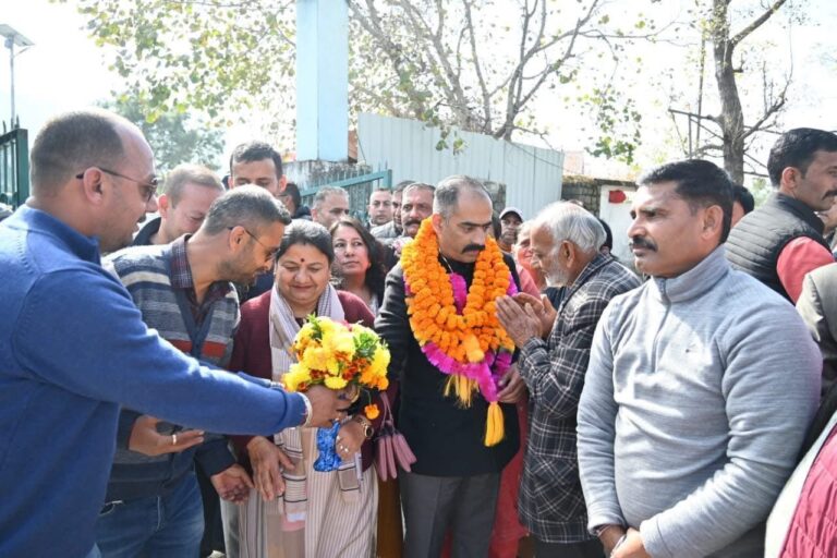 नशा समाज के लिए चुनौती, इसके खिलाफ मिलकर लड़ें – अनिरुद्ध सिंह