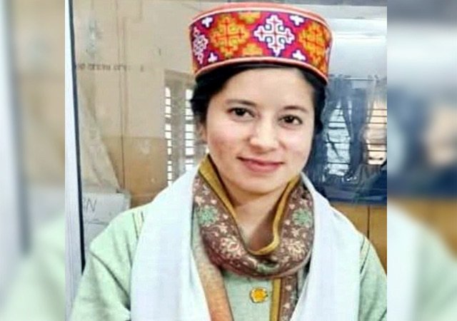 Kullu: लाहौल-स्पीति की बेटी प्रियंका बनीं पहली महिला एचएएस अधिकारी