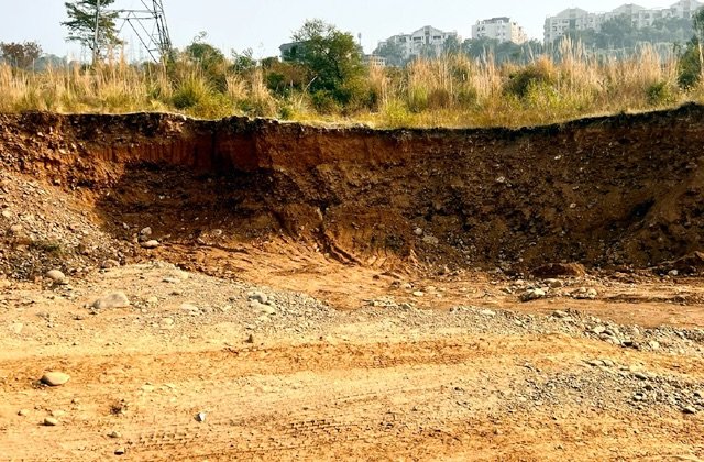 Solan: बद्‌दी और नालागढ़ में अवैध खनन: पर्यावरण और सरकारी संपदा पर संकट