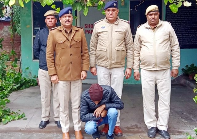 Solan: सेब की 9.30 लाख की पेटियों के धोखाधड़ी मामले में ट्रक मालिक गिरफ्तार