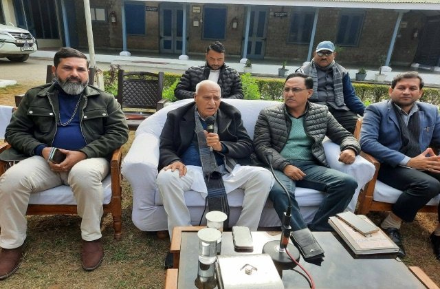 Kangra: आगामी बजट के लिए प्राथमिकताओं पर चर्चा: कृषि मंत्री चंद्र कुमार