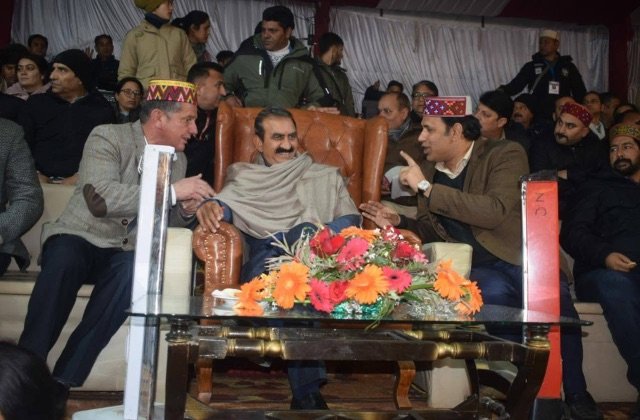 Kullu: मुख्यमंत्री सुक्खू ने किया विंटर कार्निवल 2025 का शुभारंभ, मनाली में पर्यटन विकास के लिए ₹150 करोड़ की योजना की घोषणा