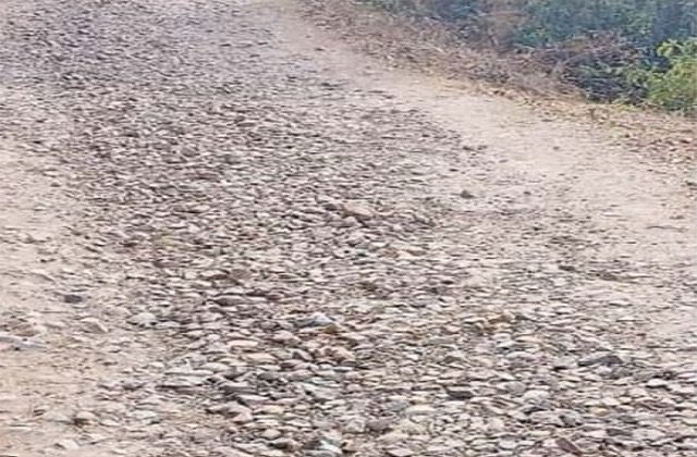 Chamba: हरदासपुरा से लोअर जुलाहकड़ी मार्ग की खस्ता हालत, हजारों लोगों को हो रही परेशानी