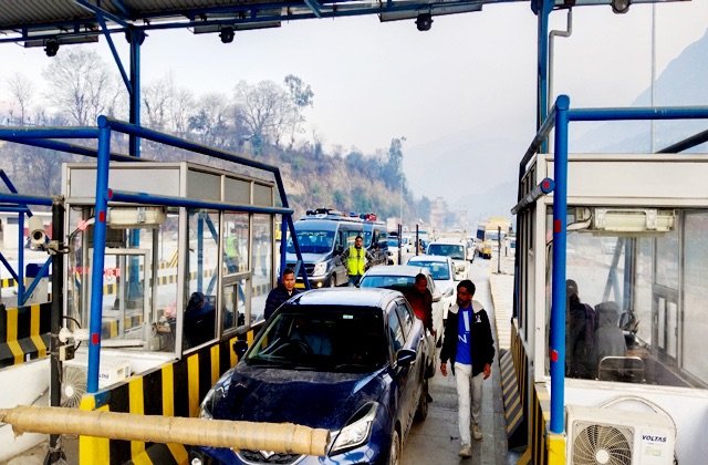 Mandi: टकोली टोल प्लाजा फिर से शुरू, सफर हुआ महंगा