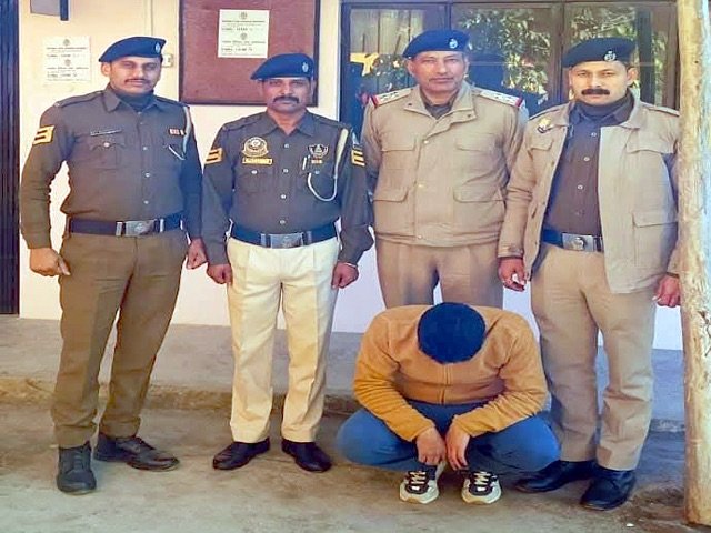 Solan: सोलन पुलिस की नशे के खिलाफ बड़ी सफलता: पंजाब में ‘चिट्टा’ के मुख्य सप्लायर को गिरफ्तार