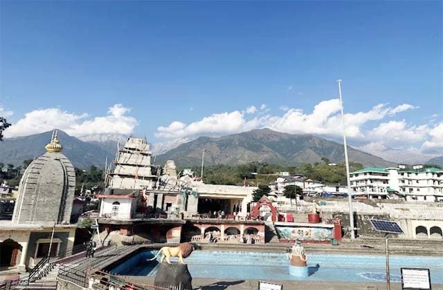 Kangra: हिमाचल में महाशिवरात्रि उत्सव: चामुंडा मंदिर में भव्य तैयारियां पूरी, जानें पूरा कार्यक्रम