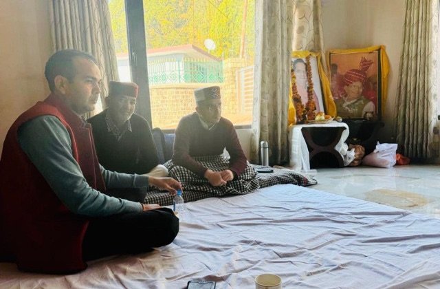 Kangra: किशन कपूर के निधन पर बलविंद्र सिंह बबलू ने जताया शोक, कहा – ईमानदारी की राजनीति का प्रतीक थे