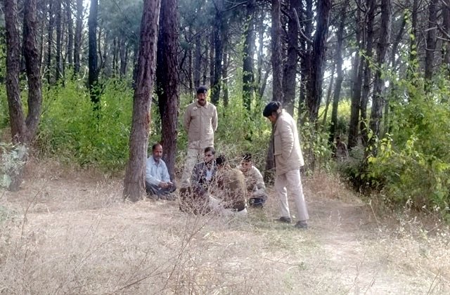 Kangra: युवक का शव जंगल में मिला, हत्या की आशंका – पुलिस ने जांच तेज की