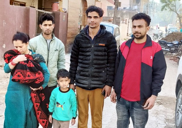 Solan: बद्दी में इलाज के अभाव में मासूम की मौत, परिजनों ने किया अस्पताल प्रशासन के खिलाफ हंगामा