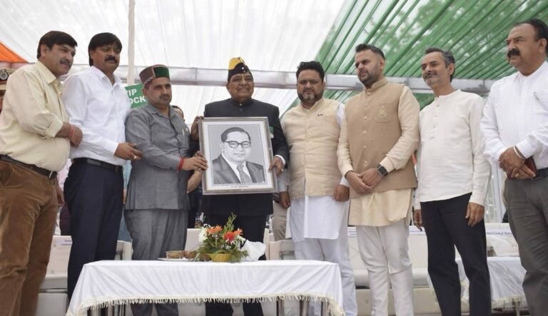 Kangra: हिमाचल दिवस पर शांडिल का बड़ा ऐलान: स्वास्थ्य संस्थानों में 1000 रोगी मित्र, बुजुर्गों के लिए मोबाइल हेल्थ वैन सेवा