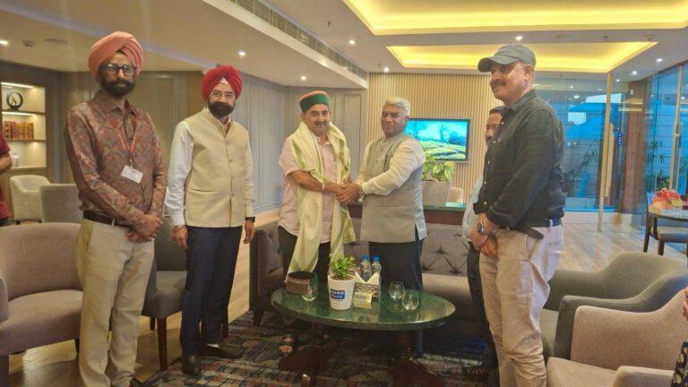 Kangra: धर्मशाला में एनएचपीसी अधिकारियों ने की शिष्टाचार भेंट, शाहपुर विधायक केवल सिंह पठानिया से CAMPA फंड व विकास परियोजनाओं पर हुई चर्चा