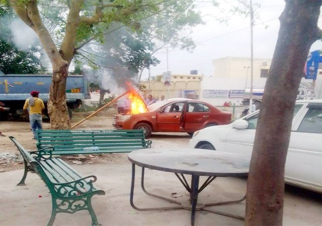 Kangra: देहरा पेट्रोल पंप पर आग की घटना टली, चालक की सूझबूझ से बची बड़ी दुर्घटना