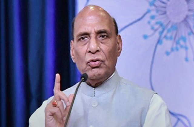 ऑपरेशन सिंदूर: पाकिस्तान पर एयरस्ट्राइक के बाद रक्षा मंत्री राजनाथ सिंह ने दी प्रतिक्रिया