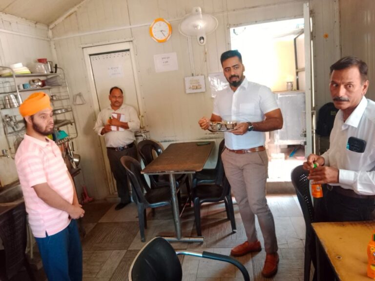 Una: पहल कैंटीन में दिव्यांग बच्चों की आत्मनिर्भरता को देख भावुक हुए उपायुक्त, दिया हरसंभव मदद का भरोसा
