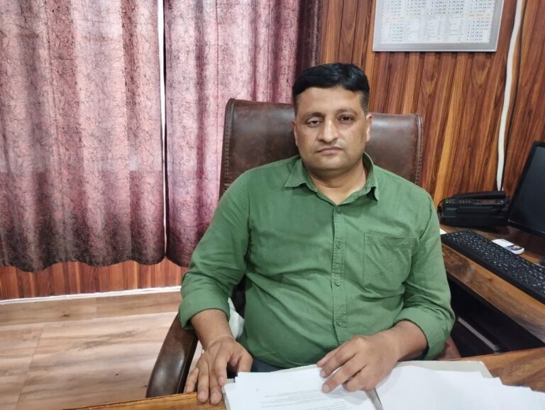 Kangra: अरुण शर्मा ने संभाला नूरपुर के एसडीएम का पदभार, त्वरित समाधान व जनकल्याण का दिया आश्वासन