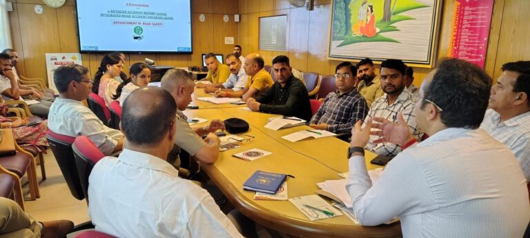 Kangra: धर्मशाला में सड़क सुरक्षा पर जोर: एकीकृत दुर्घटना डाटा प्रणाली पर कार्यशाला आयोजित